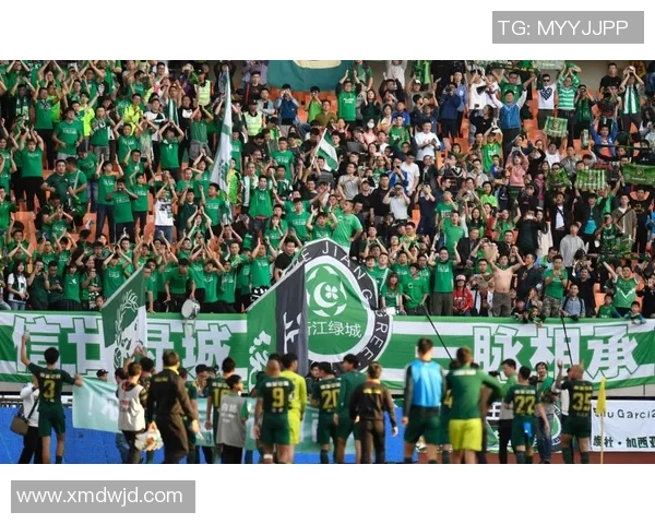 成都羽毛球队快攻革新之路探索与实践分析