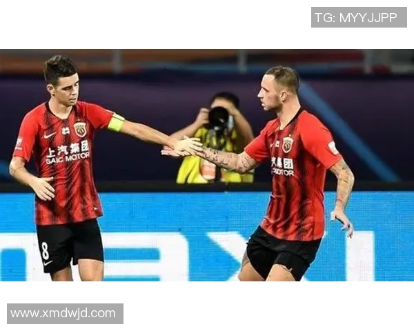 深圳羽毛球队与武汉羽毛球队赛后复盘分析团队协作与战术配合的关键因素 深圳羽毛球队与武汉羽毛球队赛后复盘分析团队协作与战术配合的关键因素